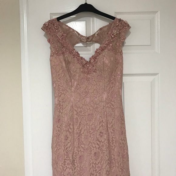 Dress - Picture 6 of 8